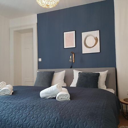Zentrale Lage I Historisch I Parkplatz I Fahrradkeller Apartment Щраубинг Екстериор снимка