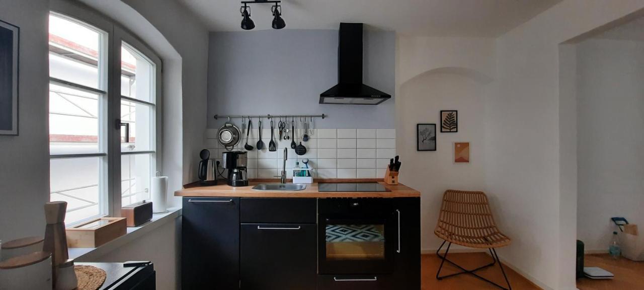 Zentrale Lage I Historisch I Parkplatz I Fahrradkeller Apartment Щраубинг Екстериор снимка